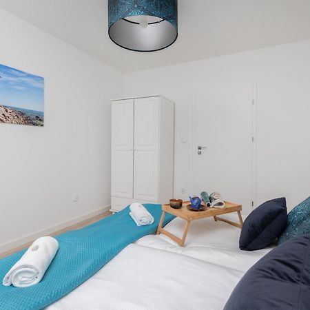 Gdanska Two-Bedroom Apartment Brzezno Beach By Noclegi Renters Exterior photo